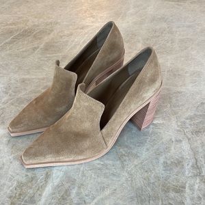 Vince Camuto Wevenly heels size 9.5